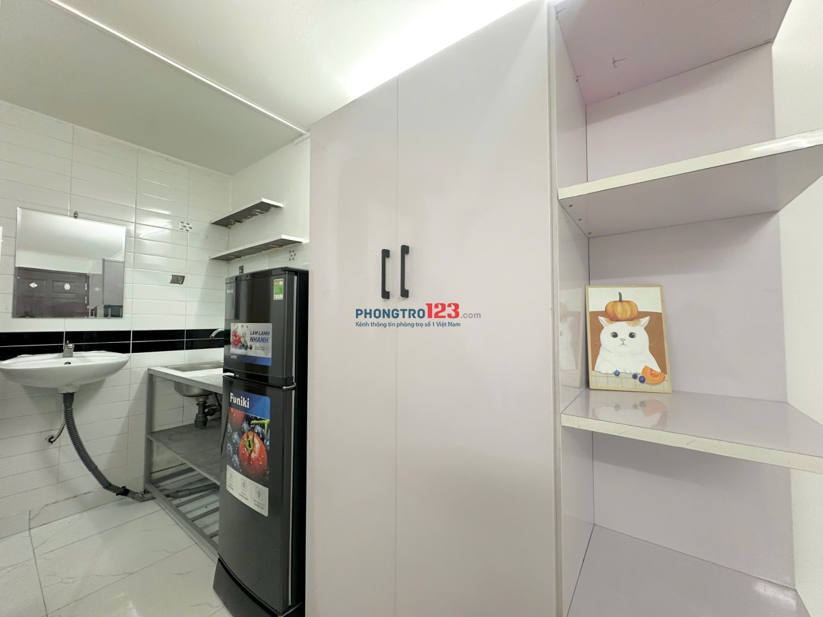 Phòng Studio đủ nội thất 20m2 Tầng trệt 71 Hồ Bá Kiện Q.10 ( Gần CV Lê Thị Riêng, Cư xá Bắc Hải)