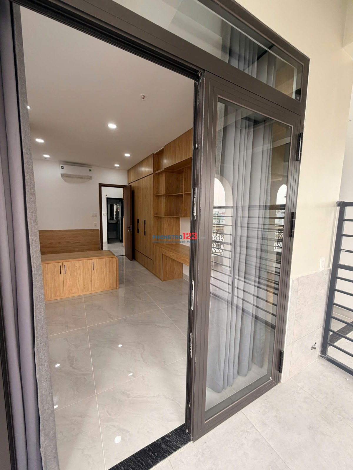  CĂN HỘ 1PN + PHÒNG KHÁCH – BANCON RỘNG – TÂN QUY, Q7 
