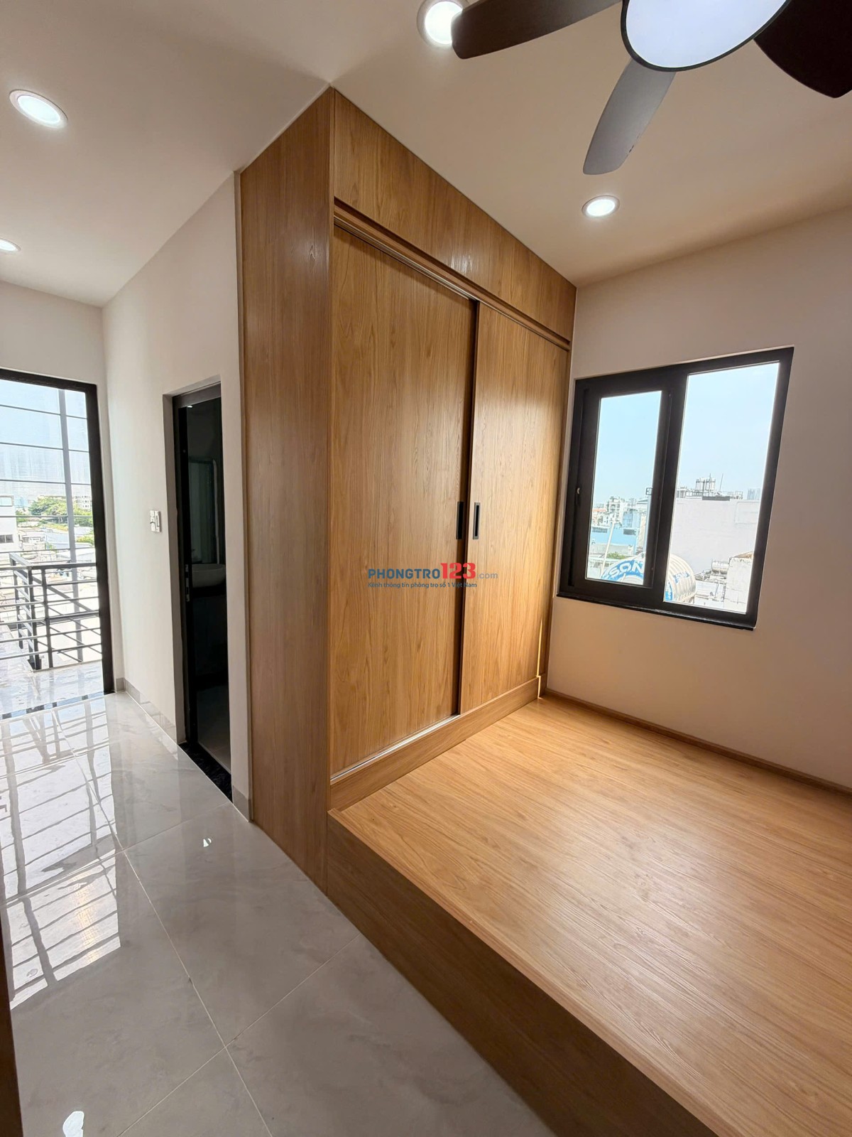 Studio Balcon Máy giặt riêng - Tân Quy, Q.7 - Mới 100%