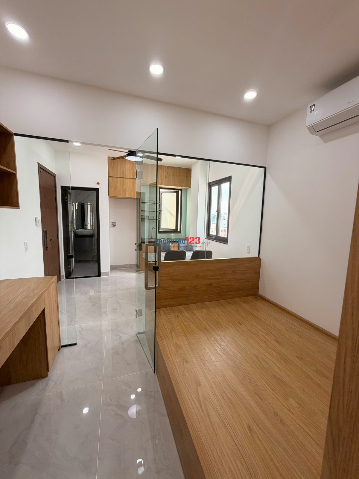  CĂN HỘ 1PN + PHÒNG KHÁCH – BANCON SAU RỘNG – TÂN QUY, Q7 