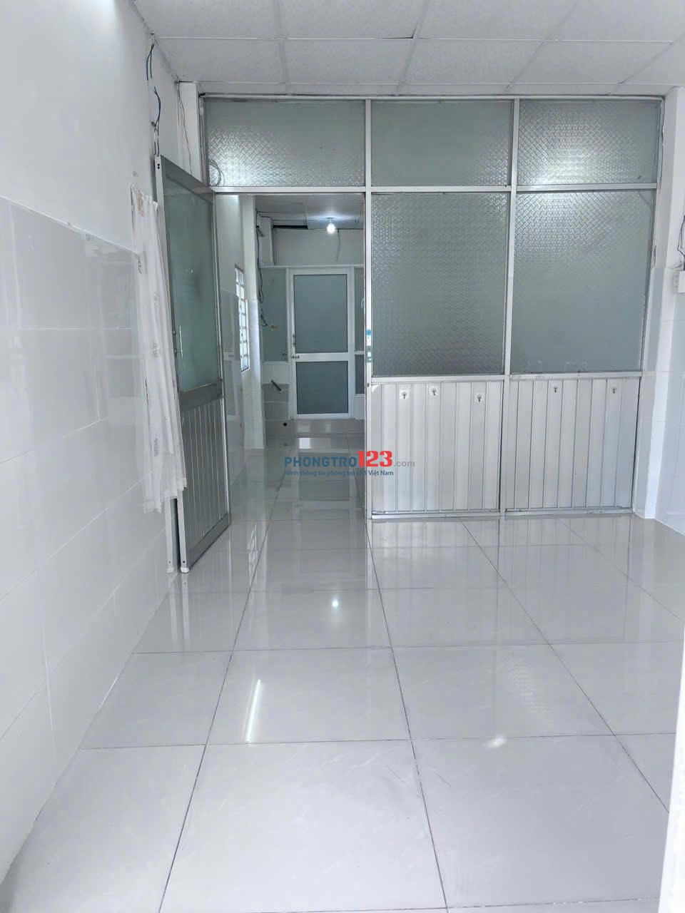 Cho thuê nhà hẻm ô tô Q11 Đường Lò Siêu, Chợ Phú Thọ, Cv Dương Đình Nghệ