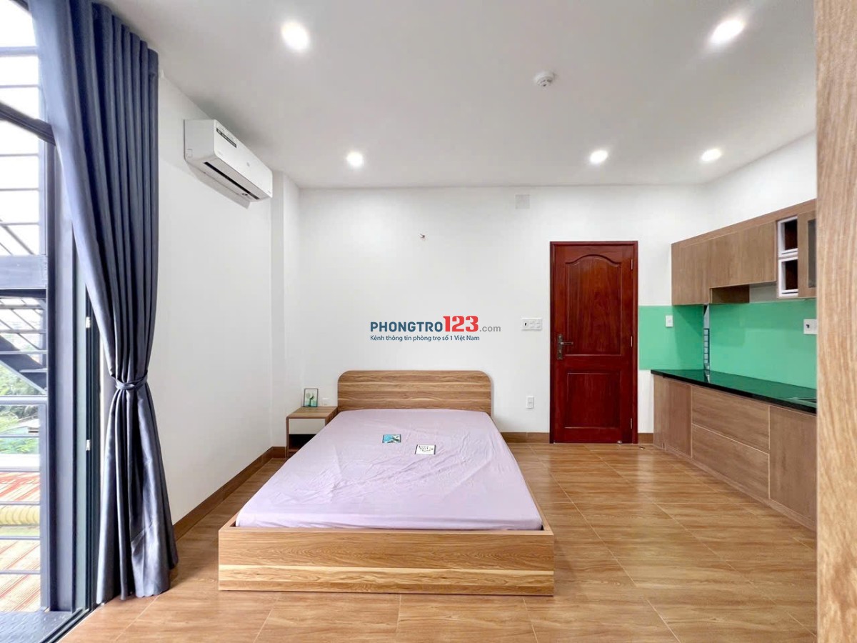 Căn hộ studio ban công rộng_Ngay trung tâm quận 2_View nhiều cây xanh hoà hợp với thiên nhiên