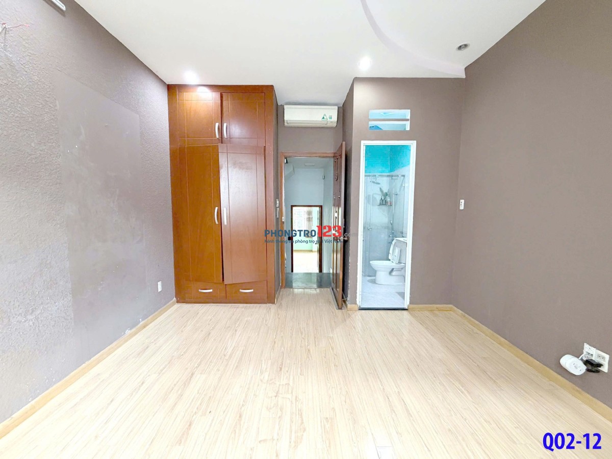 CÓ CỬA SỔ, CÓ MÁY LẠNH NGAY EMART PHAN HUY ÍCH