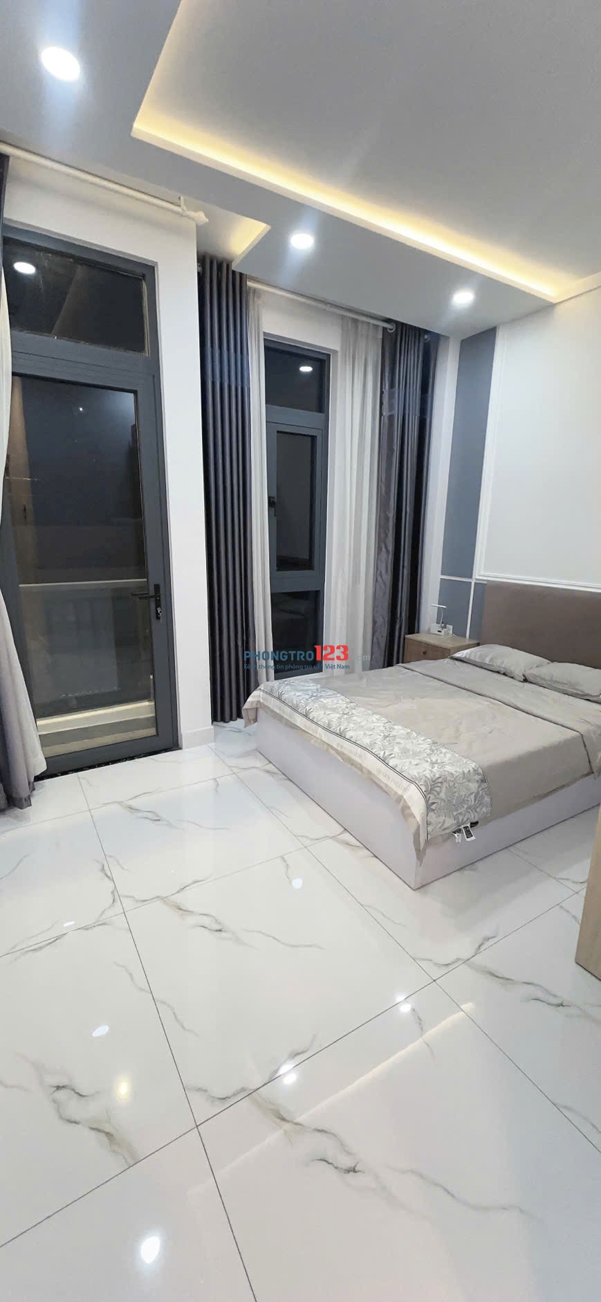 Cho Thuê Nhà Mới Đầy Đủ Nội Thất - 4PN, 4WC - Khu Trung Tâm Vạn Kiếp - Gần Phan Xích Long