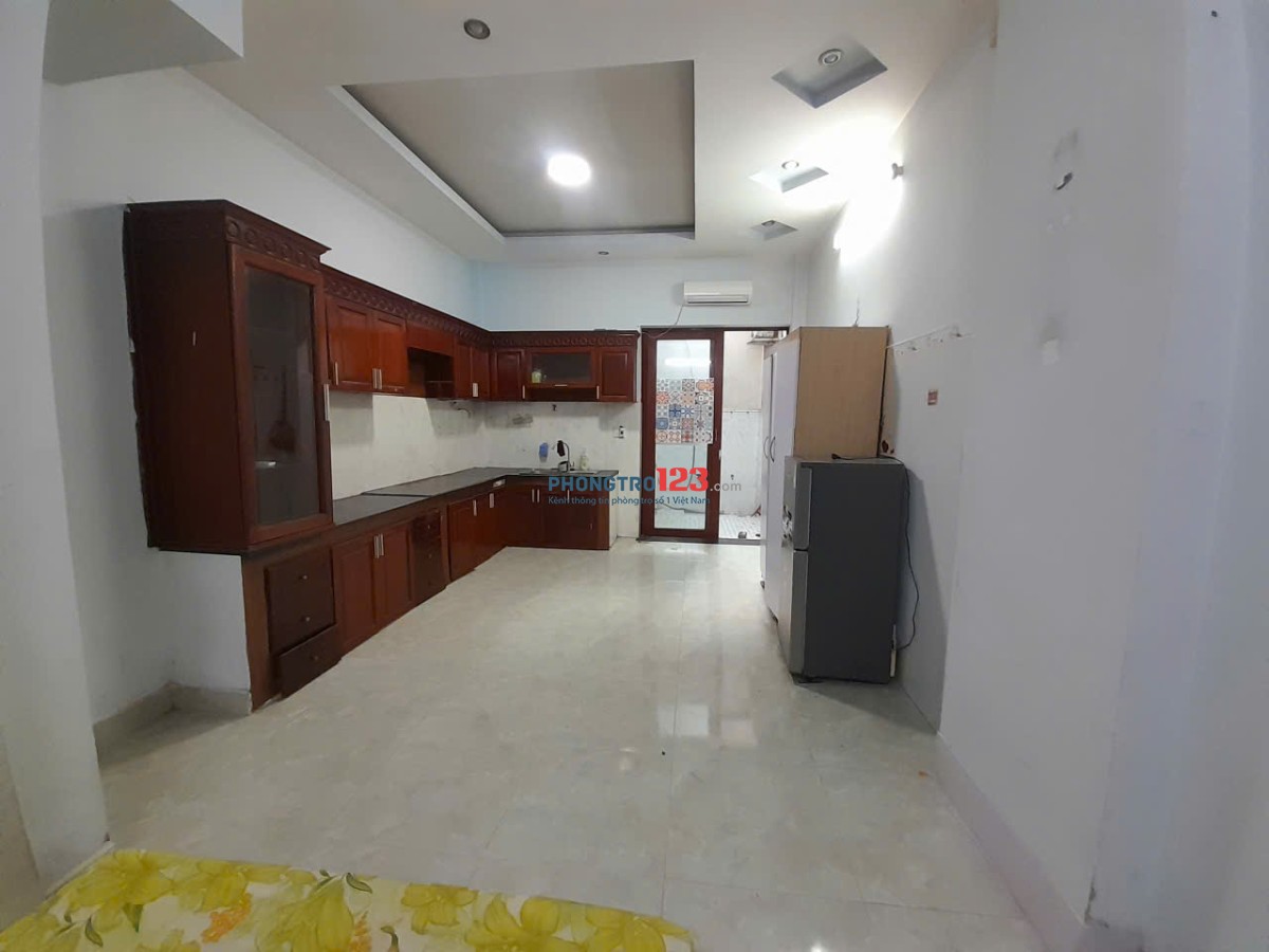 Phòng Full Nội Thất, Gần Khu PM Quang Trung, ĐH FPT, Sân Bay, gym, spa, siêu thị, chợ, Giếng Trời
