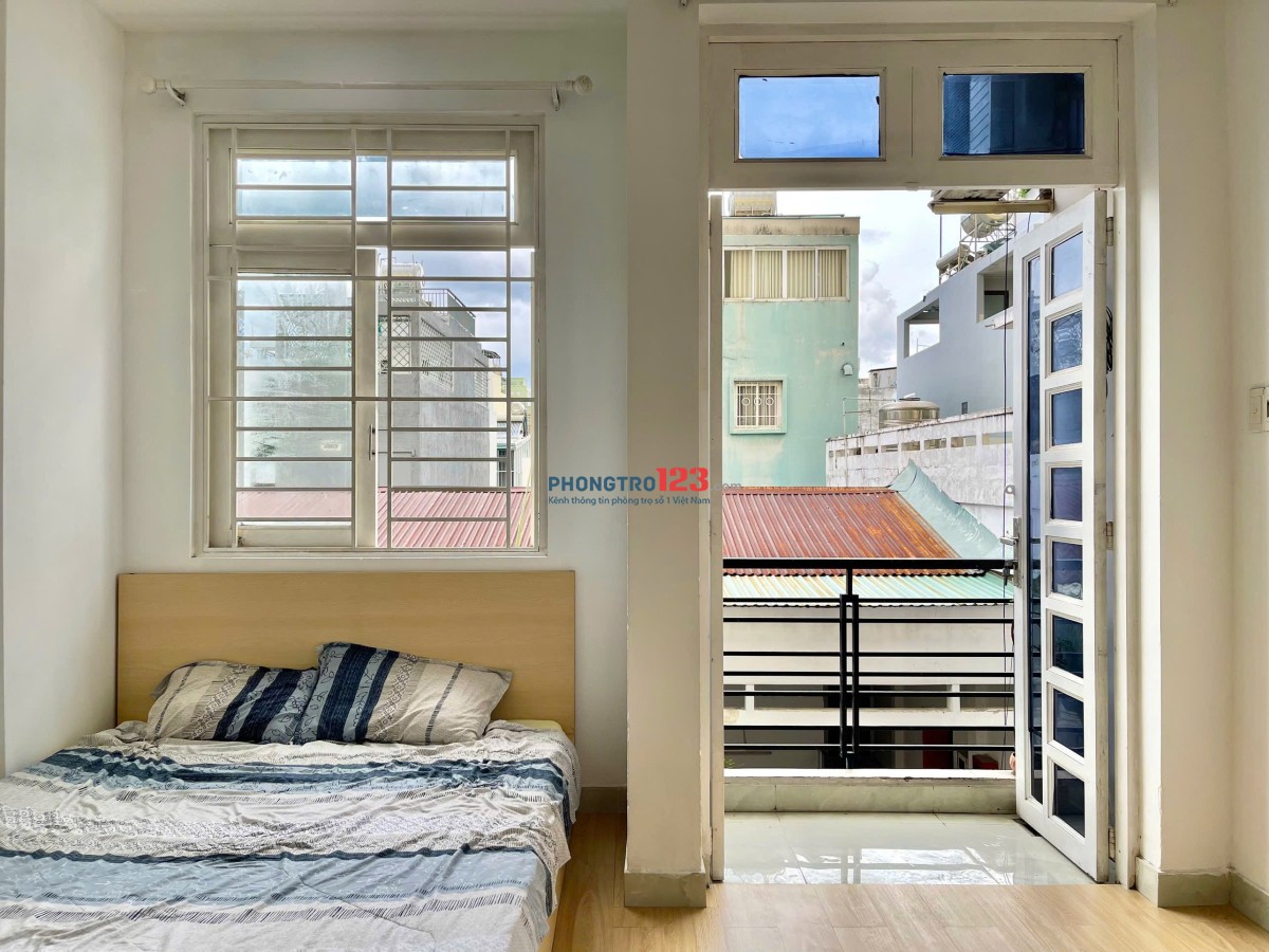 CHO THUÊ PHÒNG TRỌ 30m2 BAN CÔNG RIÊNG NGAY CHỢ BÀ CHIỂU- NƠ TRANG LONG, BÌNH THẠNH