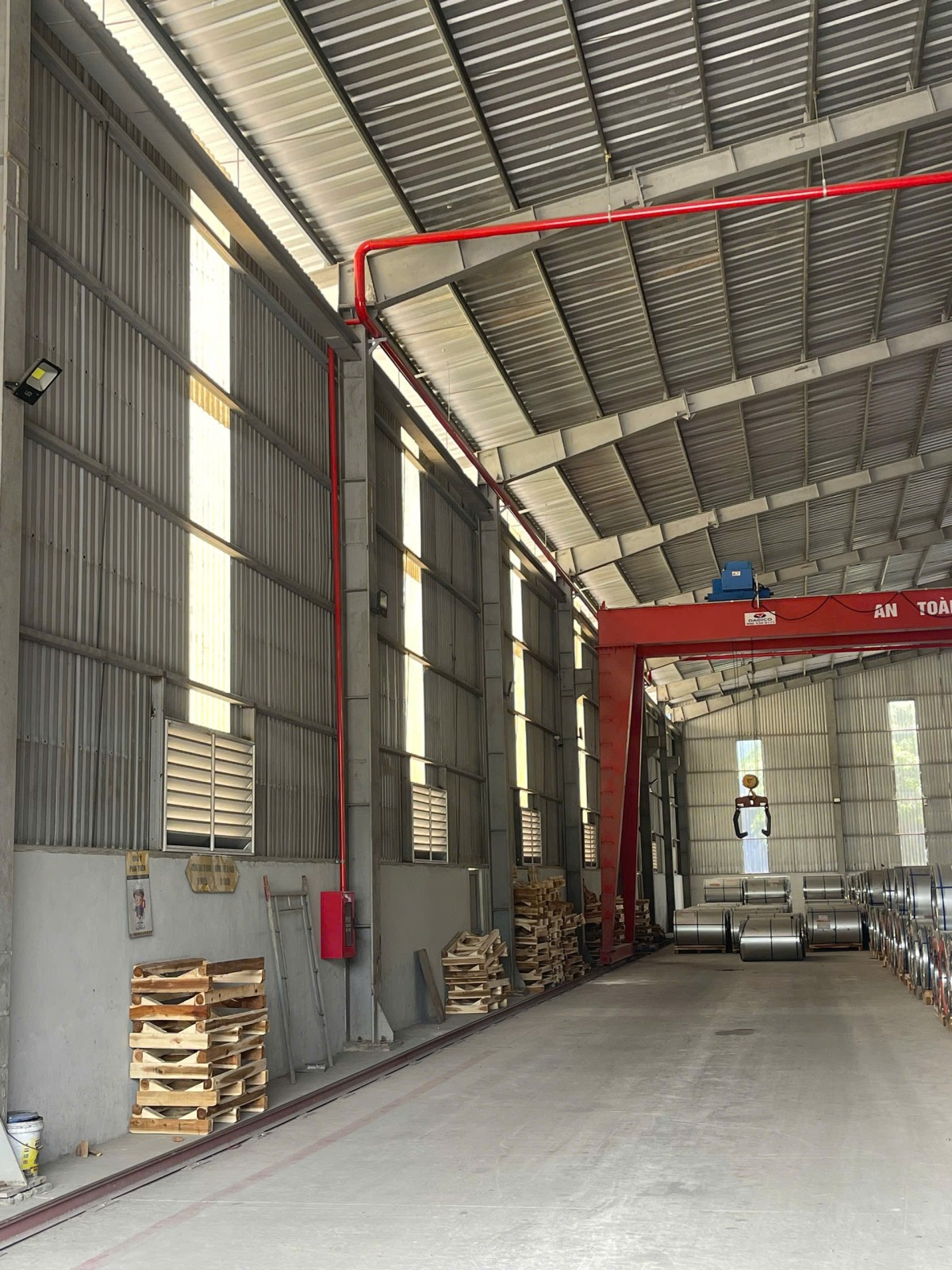 Cho thuê kho xưởng KCN Hòa Khánh Liên Chiểu Đà Nẵng dt1000m2 pccc tự động
