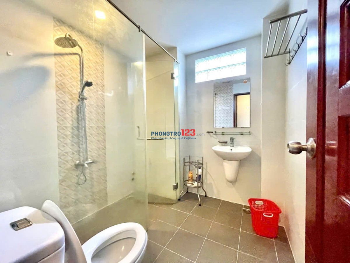 CĂN HỘ CHO THUÊ TRUNG TÂM NHA TRANG, Gần biển Giá thuê: 5.8 triệu/tháng. Tầng 2.