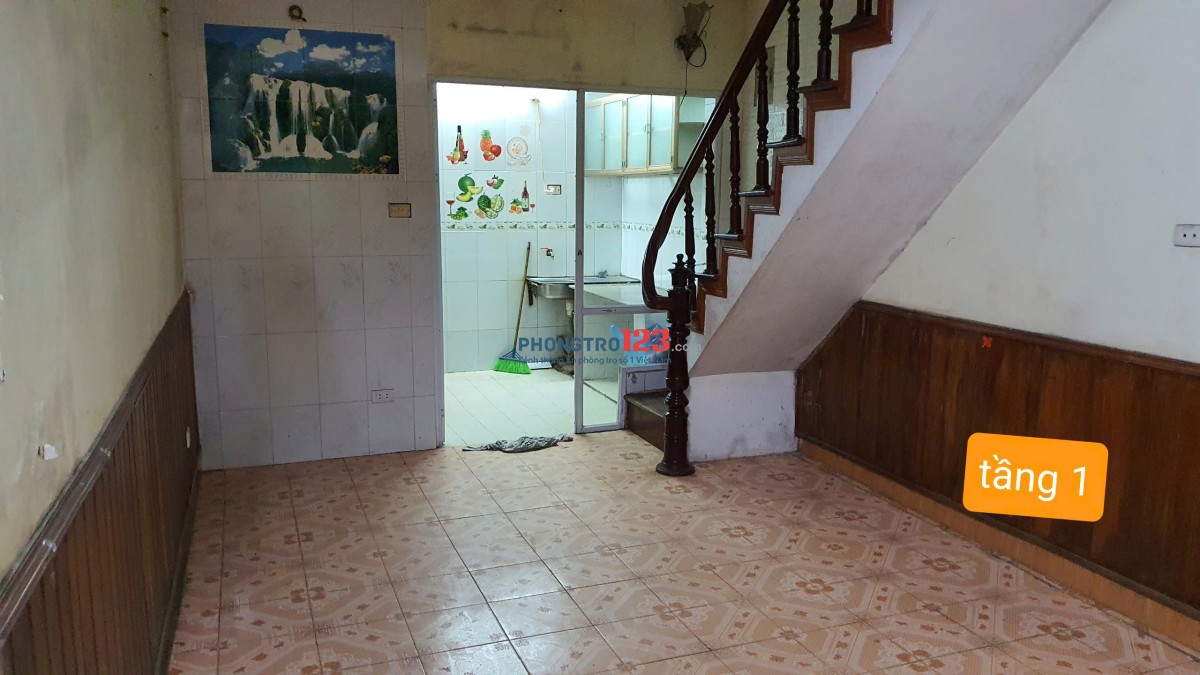 Chính chủ cho thuê nhà 2.5t 35m2 tại số 6/25 ngõ 164 hồng mai