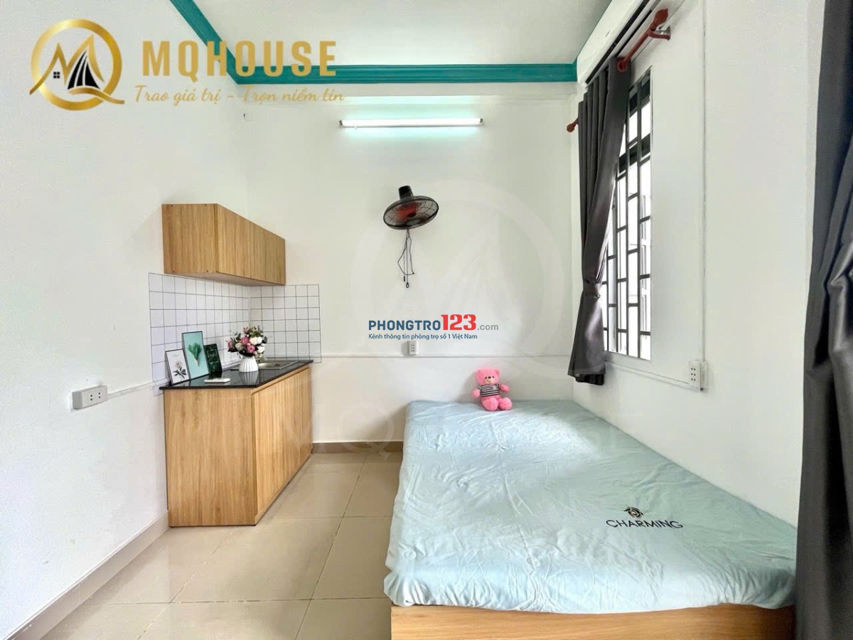 Phòng ngay công viên Làng Hoa, full nt