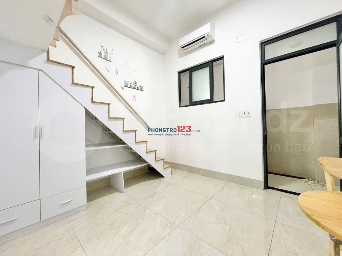 PHÒNG GÁC LỬNG FULL NỘI THẤT NGAY NGÃ TƯ HÀNG XANH - GẦN FTU, GTVT Ở BÌNH THẠNH