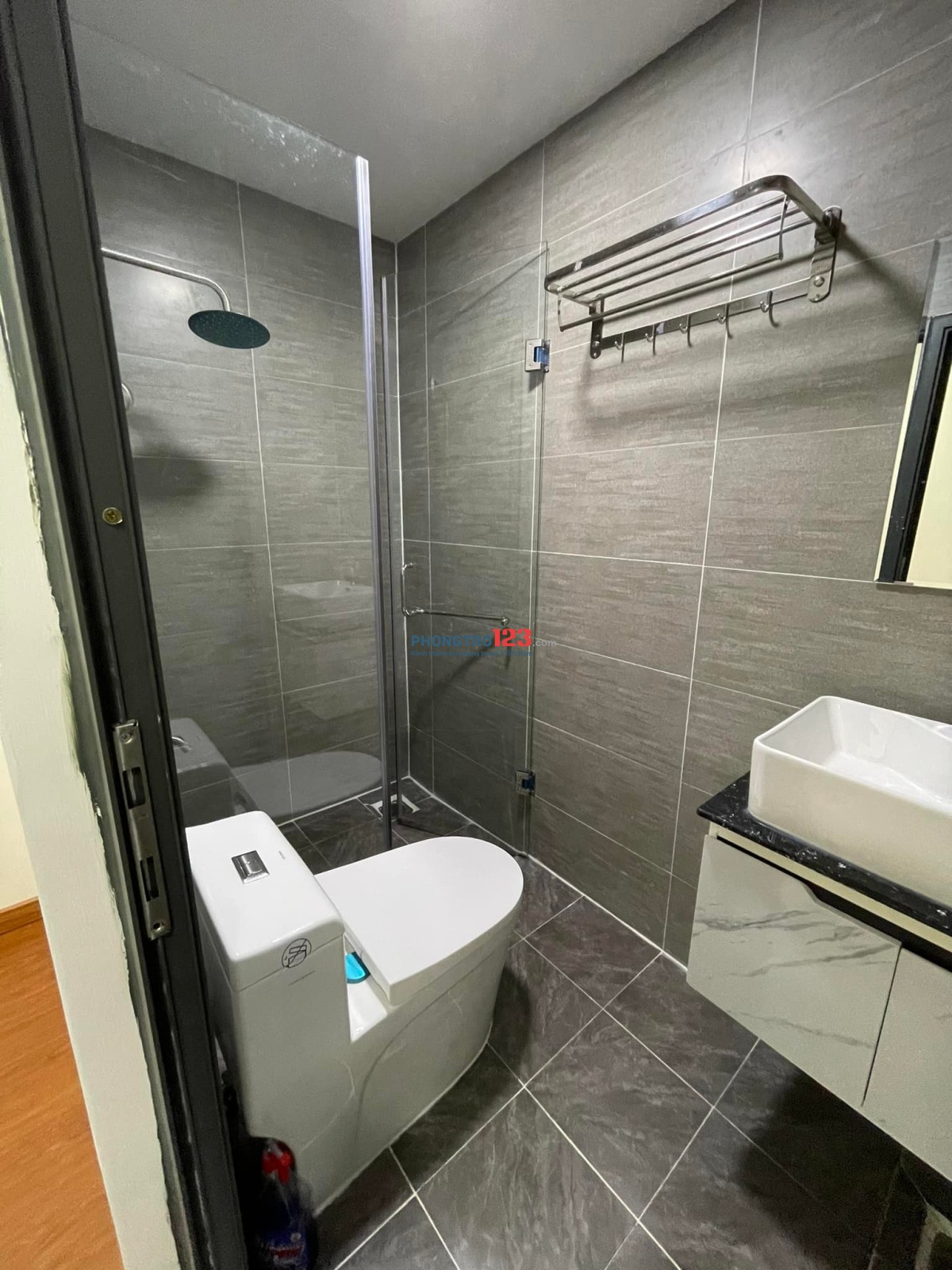 Phòng Hẻm 108 Lã Xuân Oai Gần FPT, HUTEC, UFM Chỉ 2 Triệu 4 28m2
