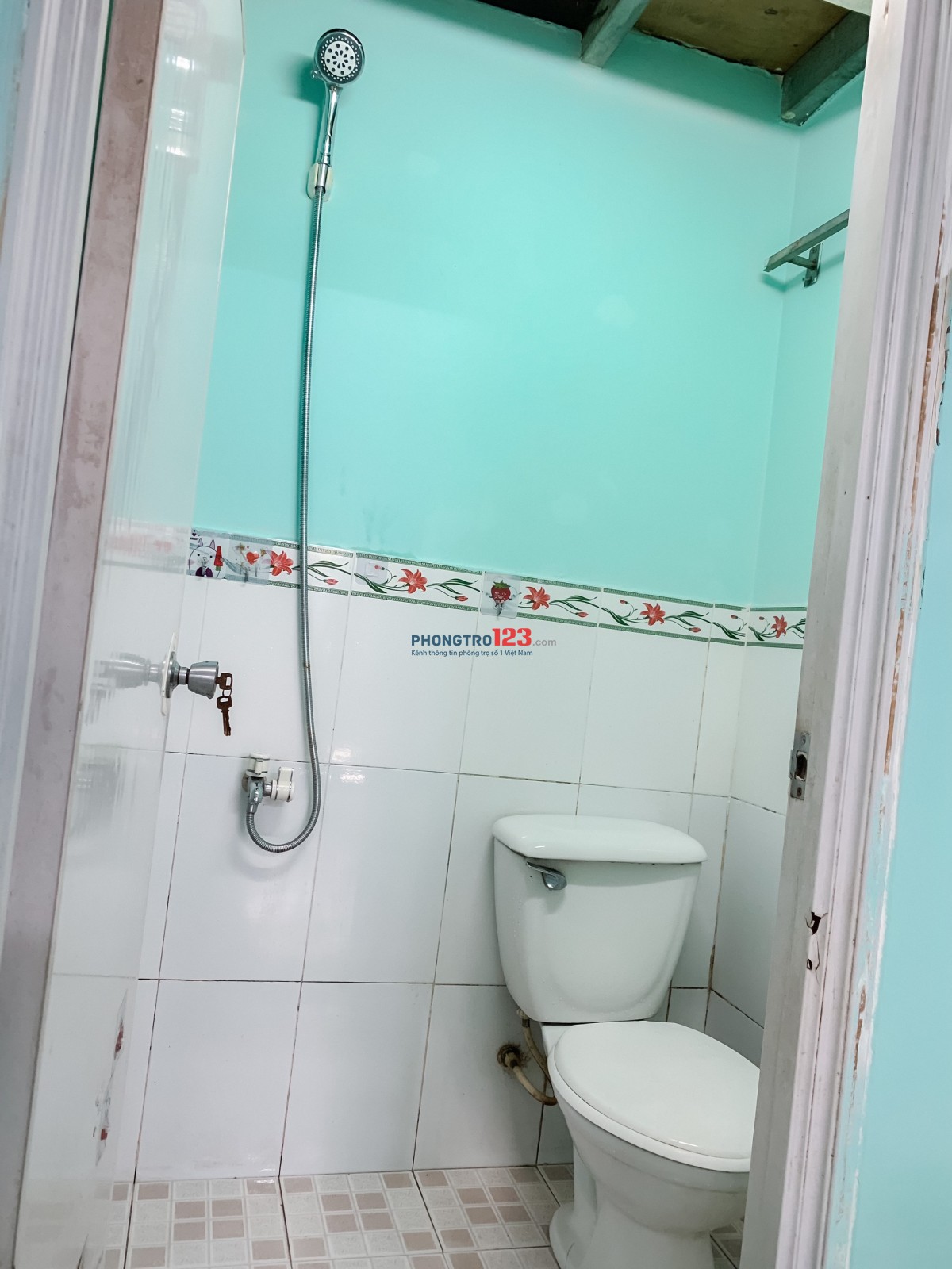 Phòng 25m2 - 2,3tr gác lửng, toilet ngay cổng KCN Tân Bình, chợ Tân Trụ