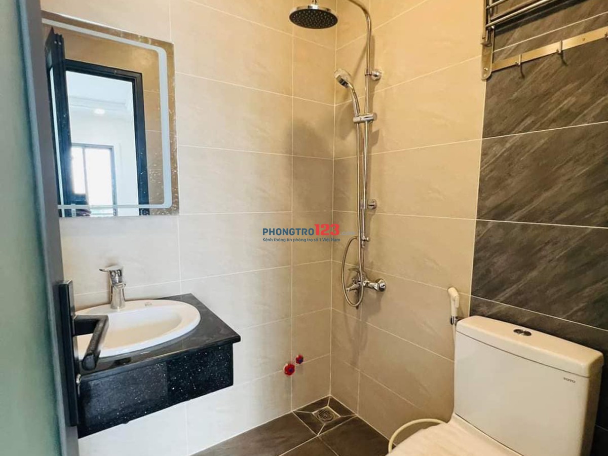 Chỉ 2 Tr 4 Phòng ban công mới Gần ĐH UFM, FPT HuTech 25 m2