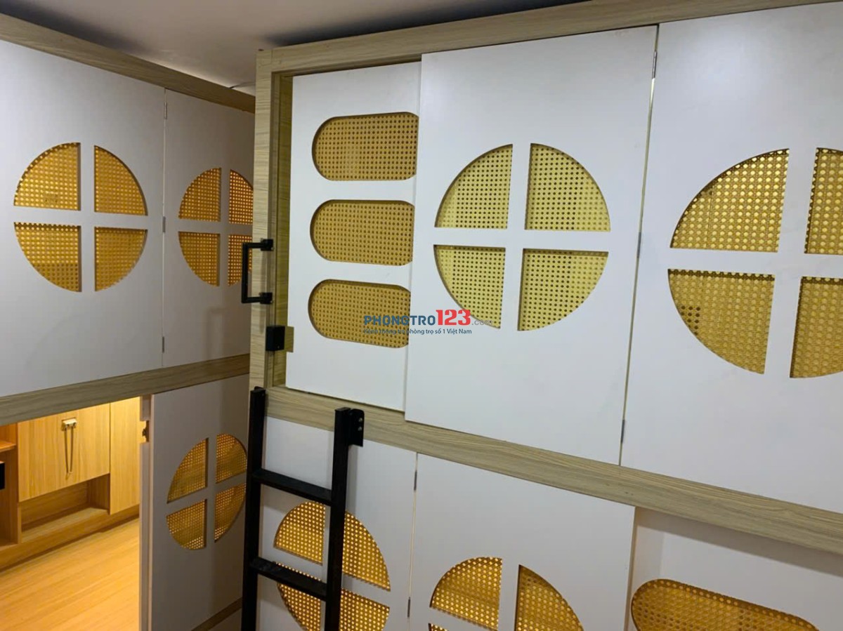 Sleepbox nữ - lầu 1 ban công & cửa sổ - phòng 4 người - bao hết chi phí-Ngay Đại Học Công Nghiệp CS1
