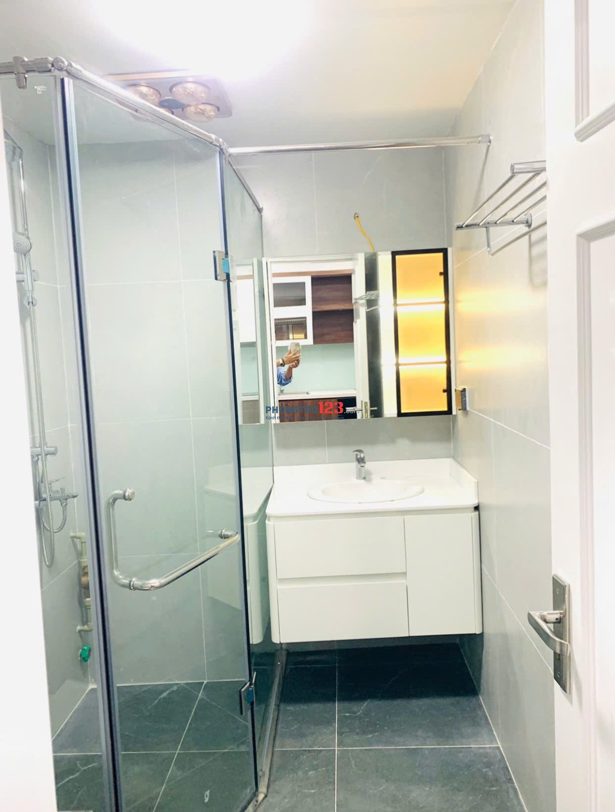 CHÍNH CHỦ CHO THUÊ CĂN HỘ MỚI TINH – FULL ĐỒ