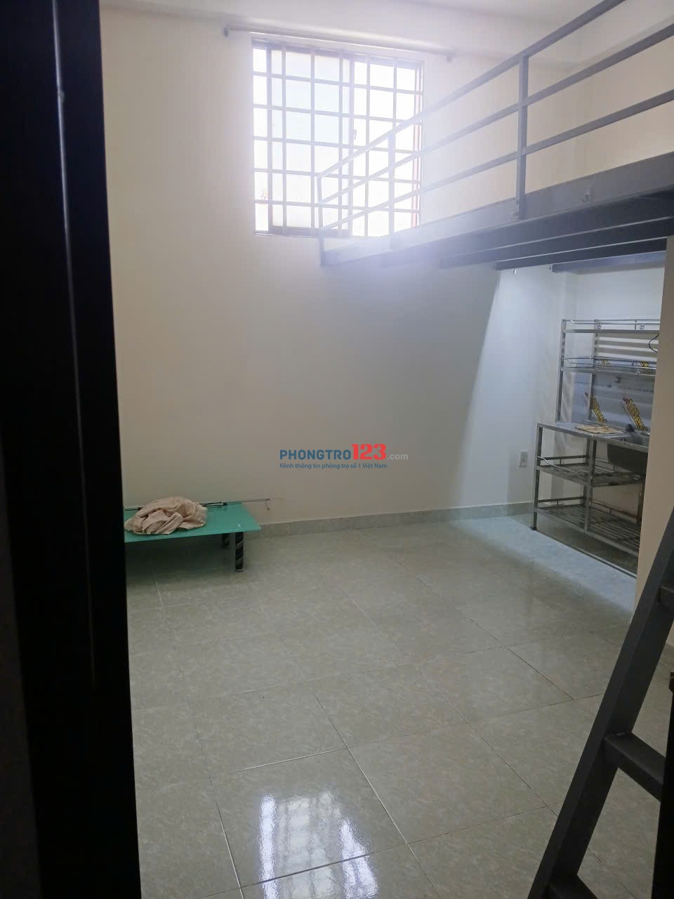 ******SIÊU RẺ********* GẦN KCN TÂN BÌNH - CỬA GỖ - 25M2 - 1Tr8