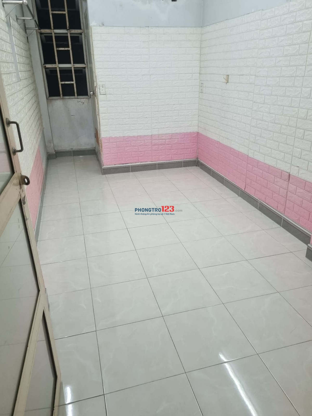 Cho thuê phòng trọ ngay trung tâm Quận 10
