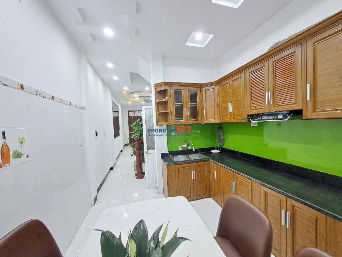 Cho thuê nhà Nguyên căn Đại Từ, DT 40mx 4 tầng, 5pn, mới đẹp, full đồ, ĐH, NL, điện giá dân