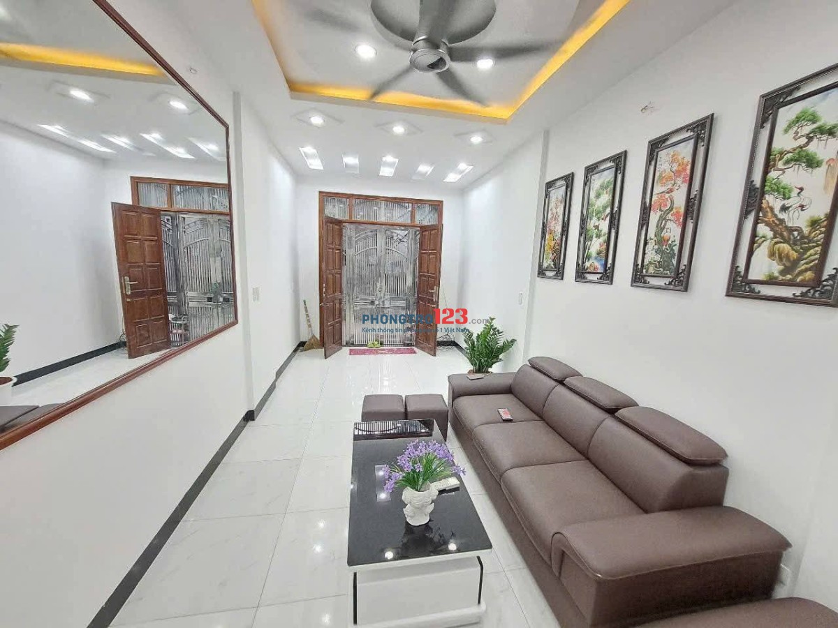Cho thuê nhà Nguyên căn Đại Từ, DT 40mx 4 tầng, 5pn, mới đẹp, full đồ, ĐH, NL, điện giá dân