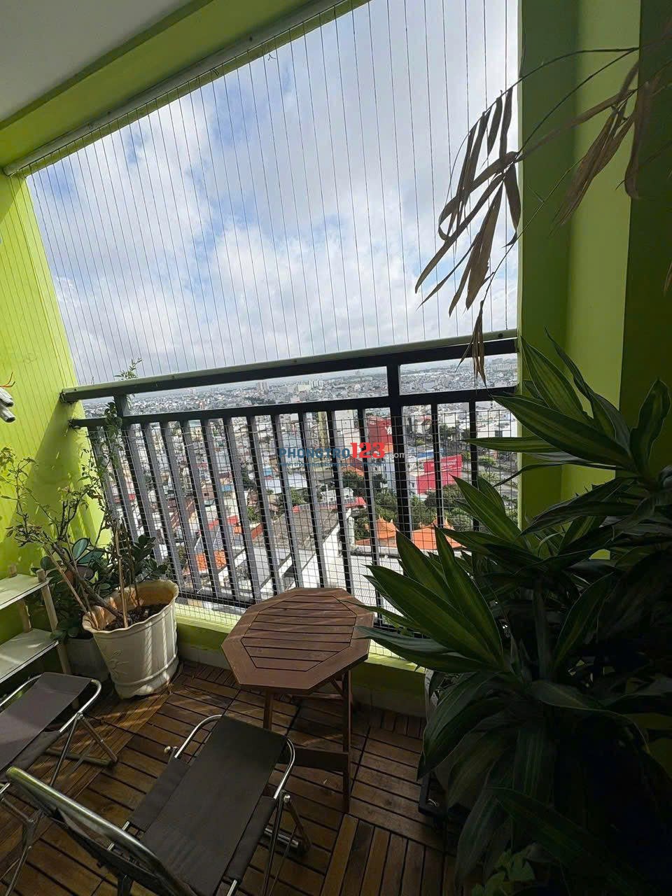 Căn hộ Oriental Plaza, Âu Cơ, Tân Phú: 12tr/th, 2p ngủ,78m2,NT, Nhà mới