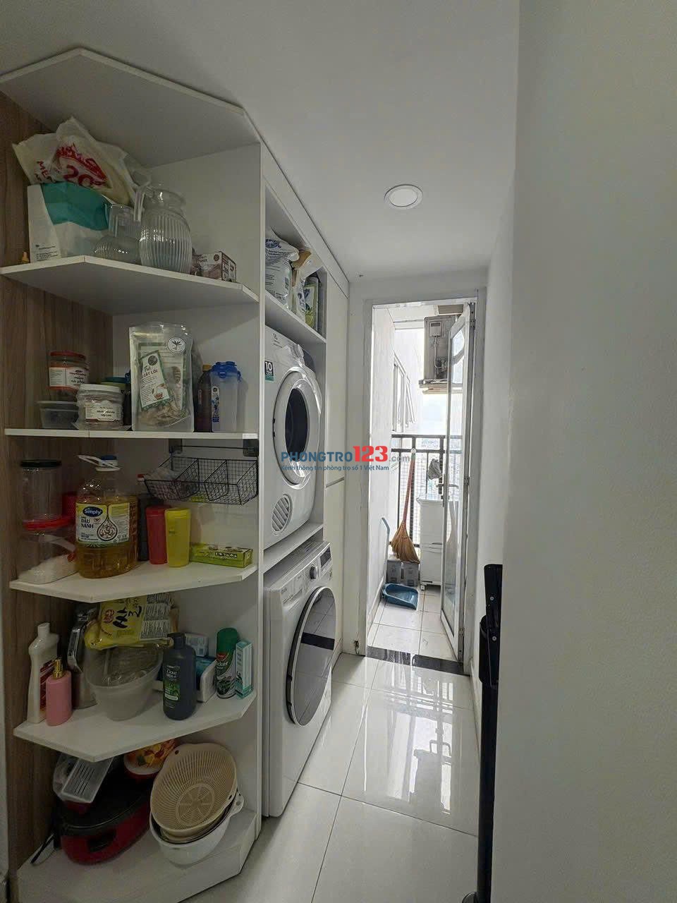Căn hộ Oriental Plaza, Âu Cơ, Tân Phú: 12tr/th, 2p ngủ,78m2,NT, Nhà mới