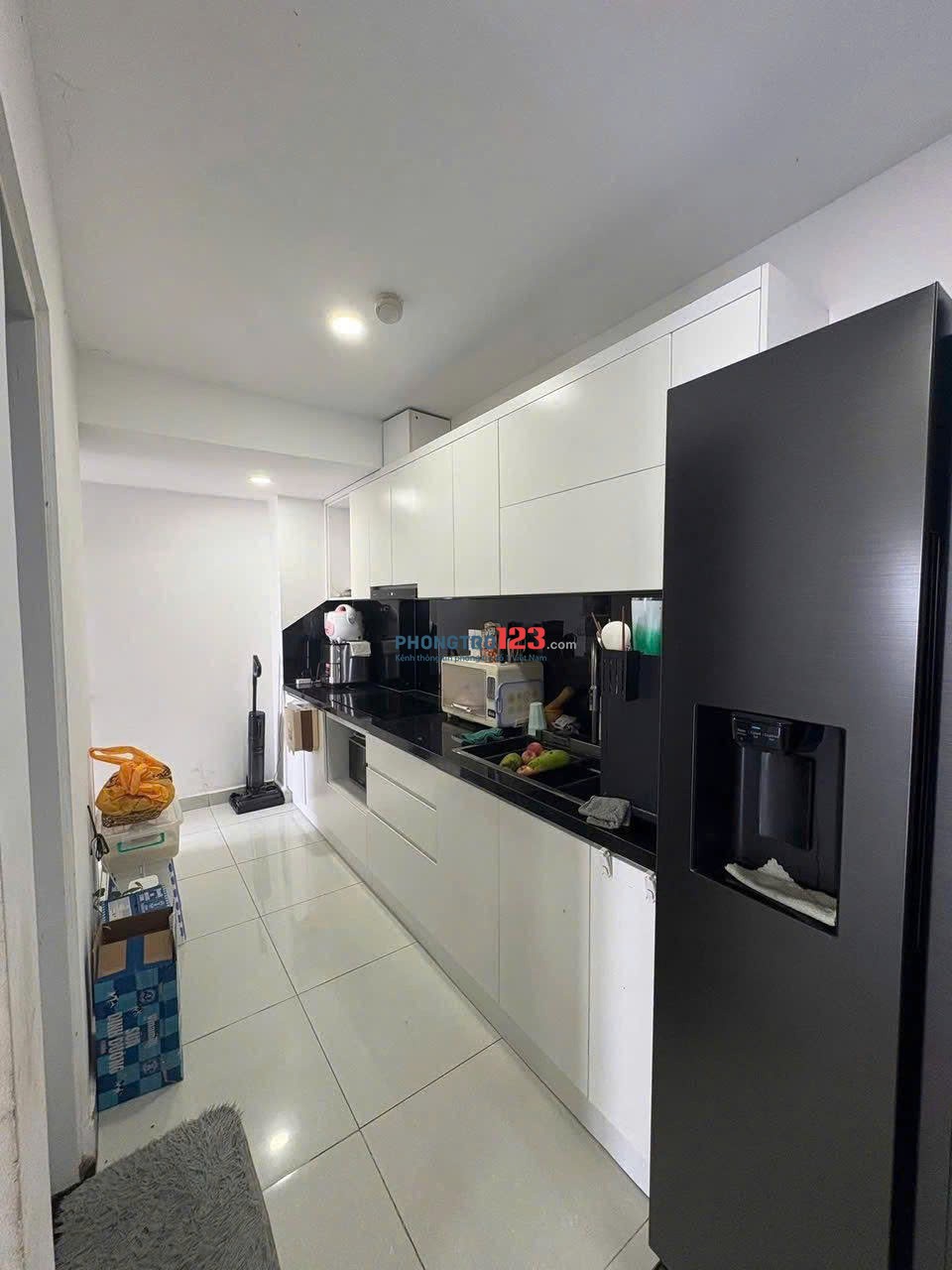 Căn hộ Oriental Plaza, Âu Cơ, Tân Phú: 12tr/th, 2p ngủ,78m2,NT, Nhà mới