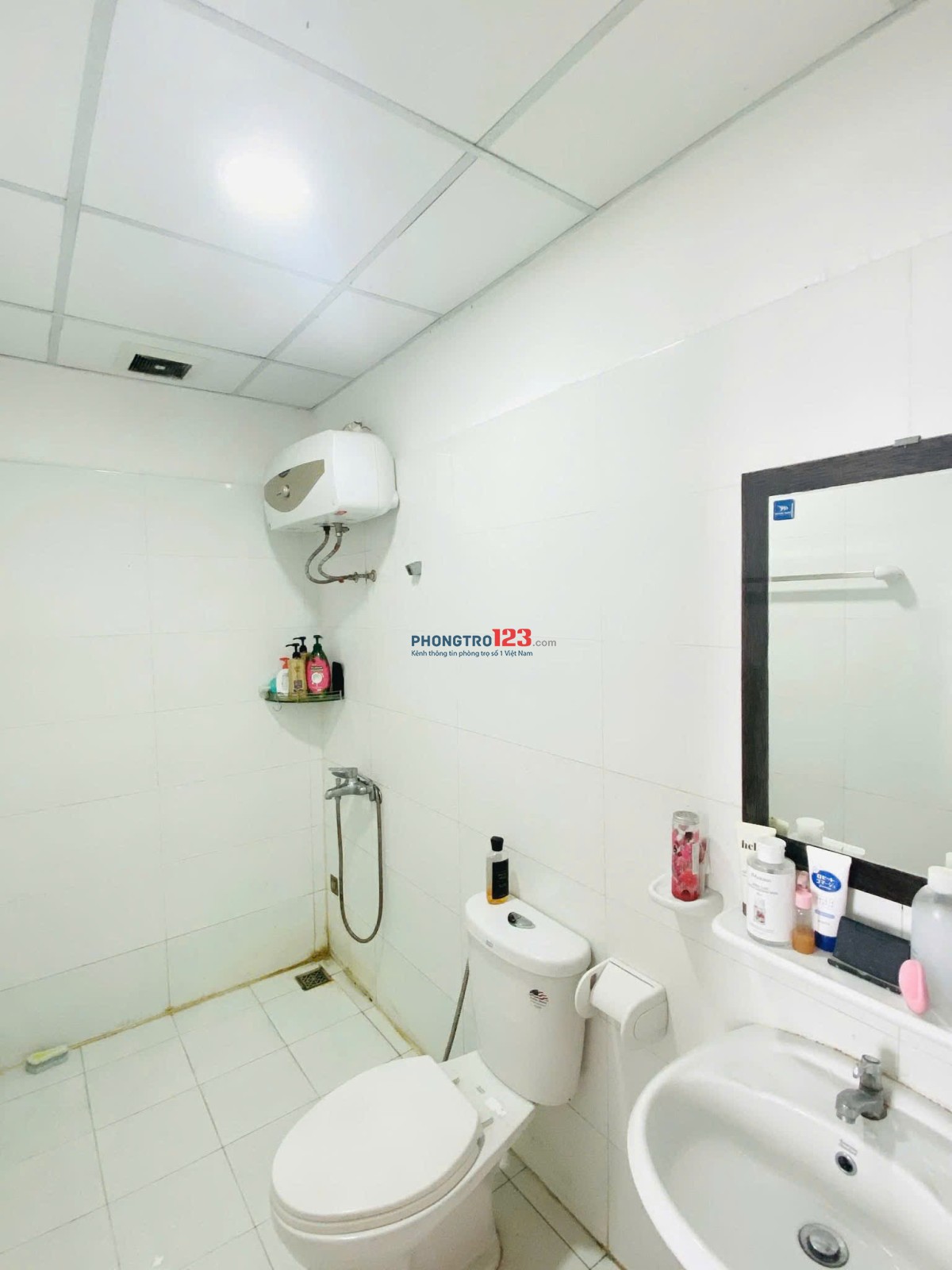 Chung cư Thế Kỉ 21, Ung Văn Khiêm, Bình Thạnh: 67m2, 2pn, WC, 10tr/th.