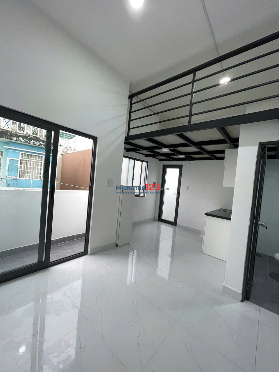 Phòng trọ 30m2 có đủ nội thất ,an ninh, có camera chống trộm và PCCC