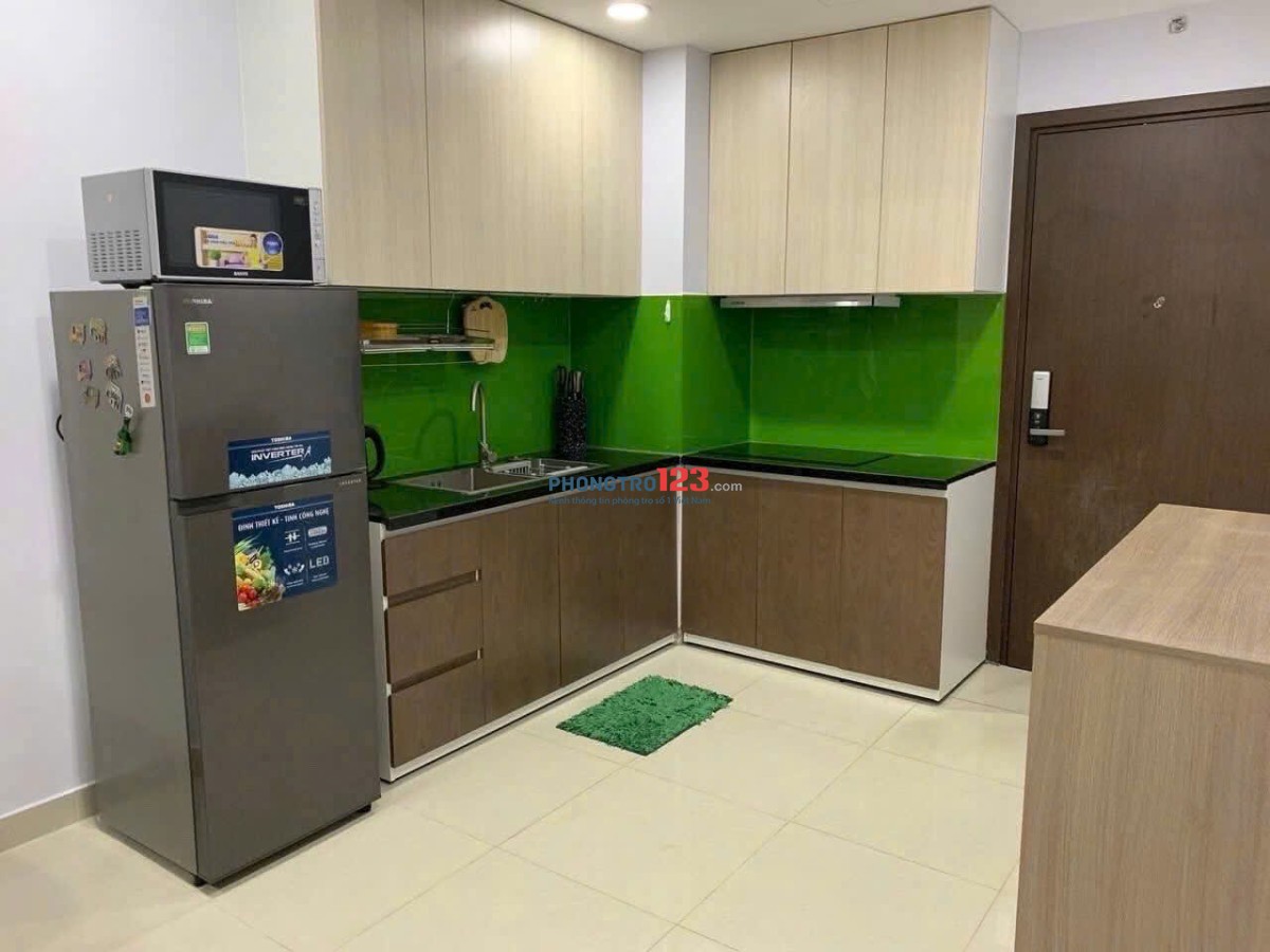 Cho thuê căn 2p ngủ C/c Hoa sen- Lạc Long Quân giá 11tr/th