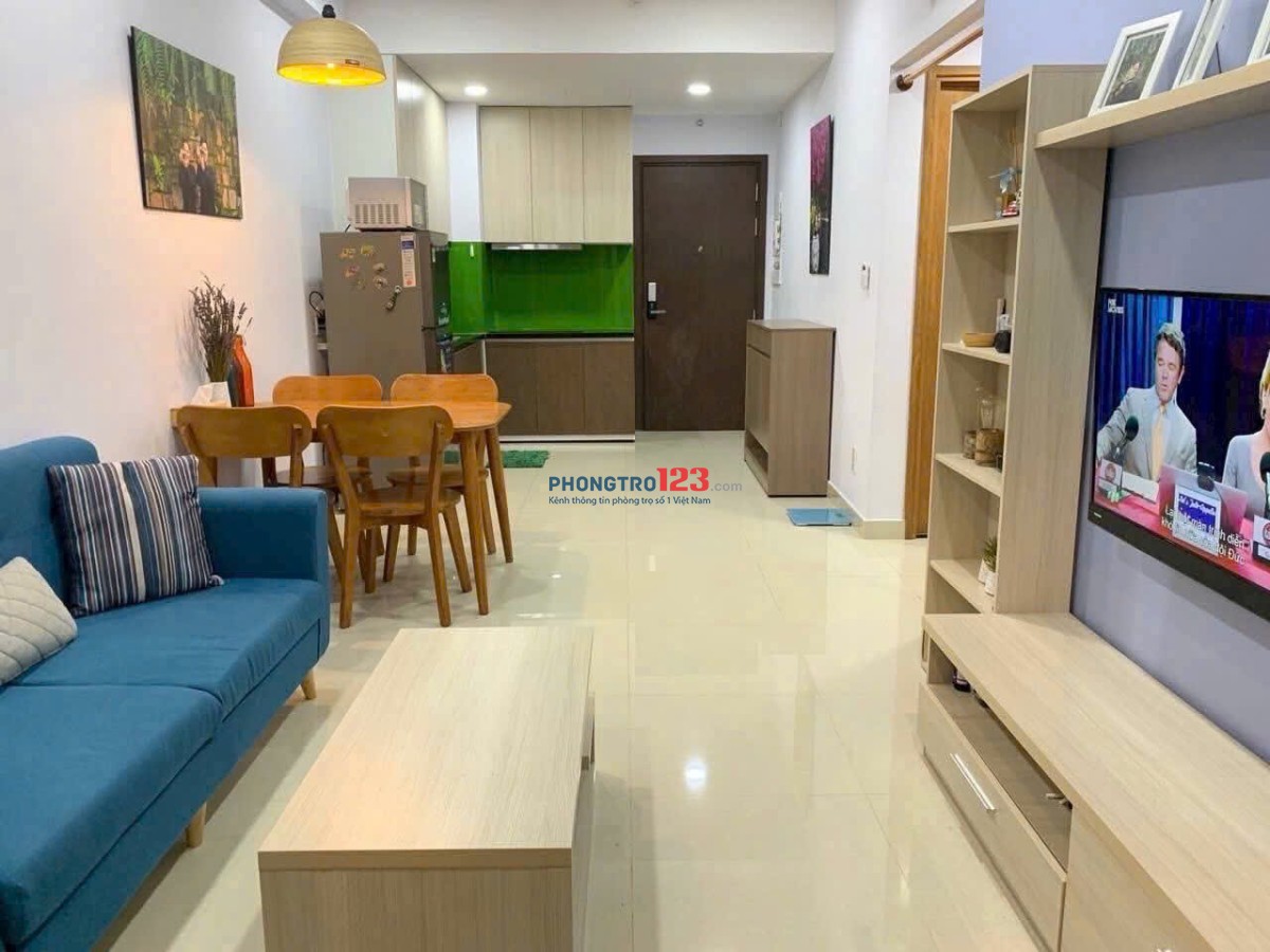 Cho thuê căn 2p ngủ C/c Hoa sen- Lạc Long Quân giá 11tr/th