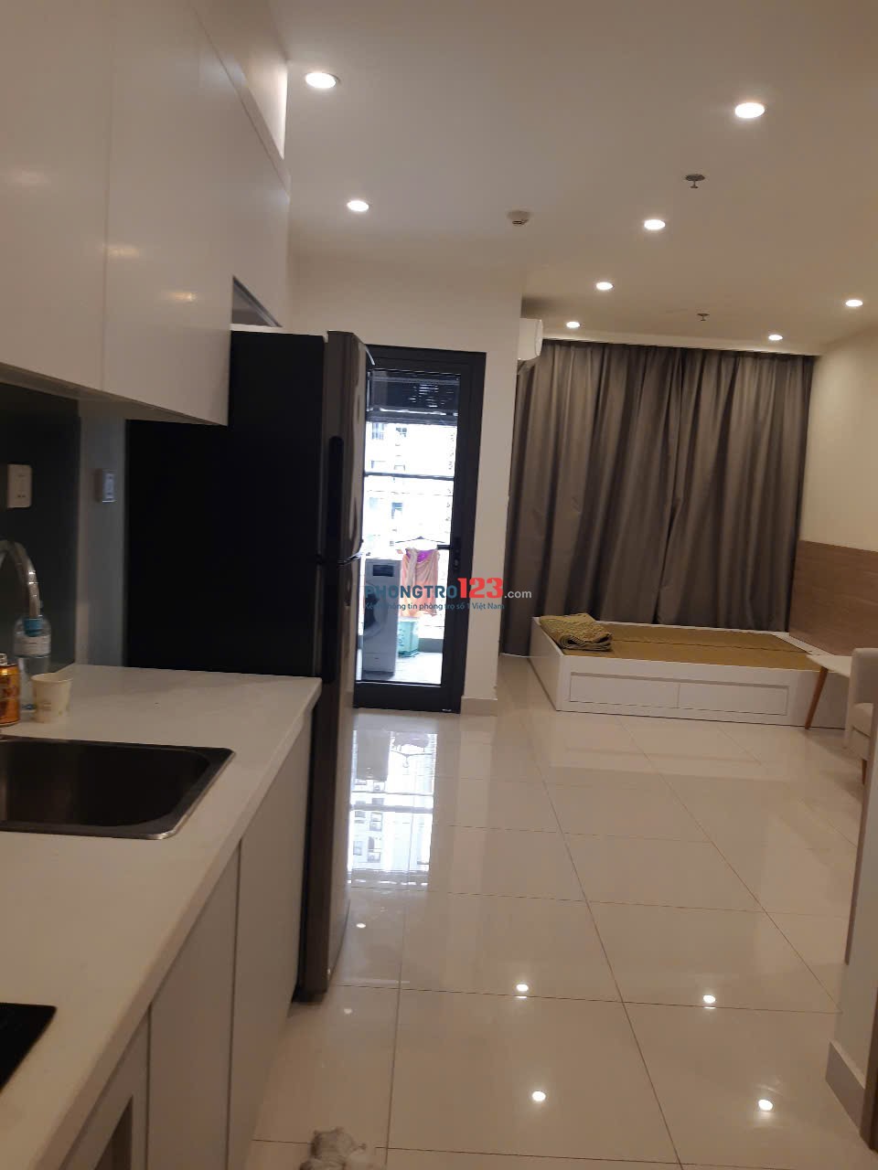 Cho thuê căn hộ 28m tại Vinhomes smart city