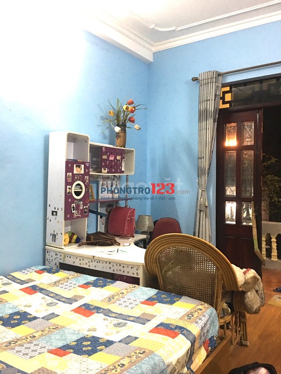 Cho thuê nhà 3 tầng, hướng ĐN, cơ bản đủ nội thất, khu TT Địa chất Mai Lâm, Đông Anh, gần QL3