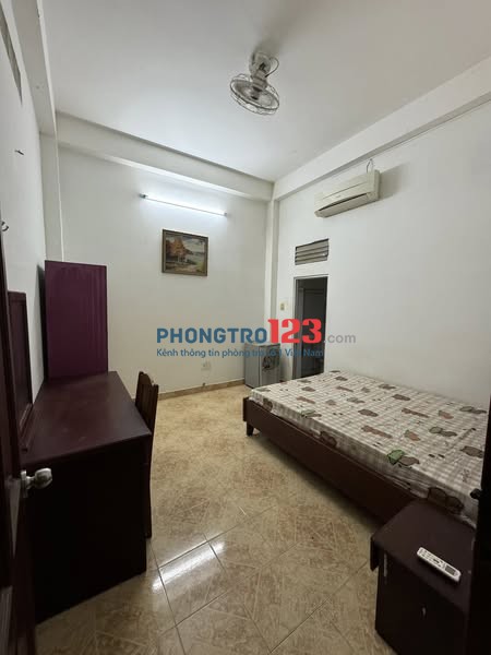 Chính chủ cho thuê phòng GIÁ RẺ ĐỦ NỘI THẤT Chỉ 2.8tr/tháng. Hẻm 205 Phạm Văn Chiêu Gò Vấp.