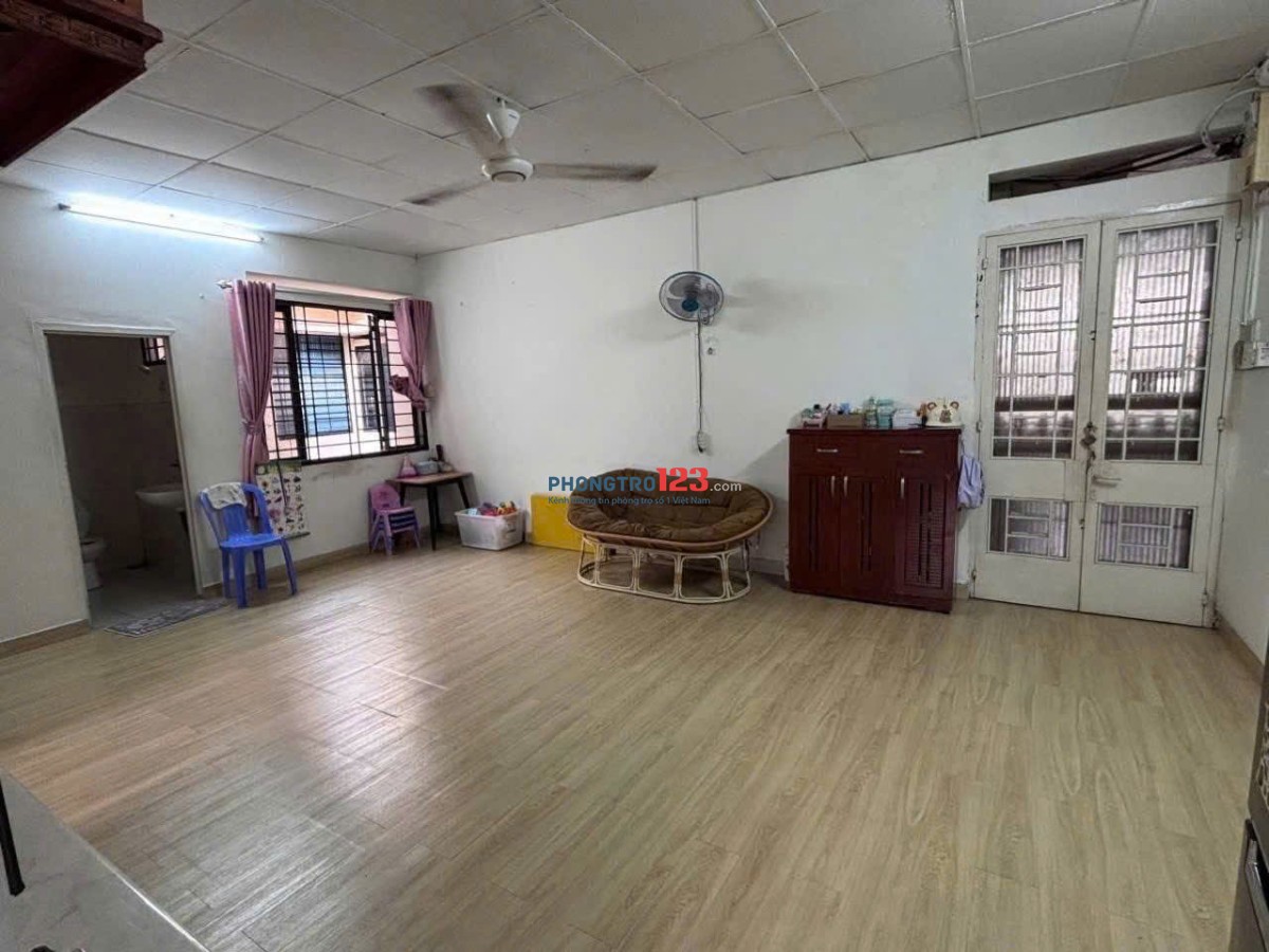 Chung cư Sơn Kỳ 2, DC 13, TP: 2p ngủ, NTCB, 65m2, 8tr/th, Nhà sạch.