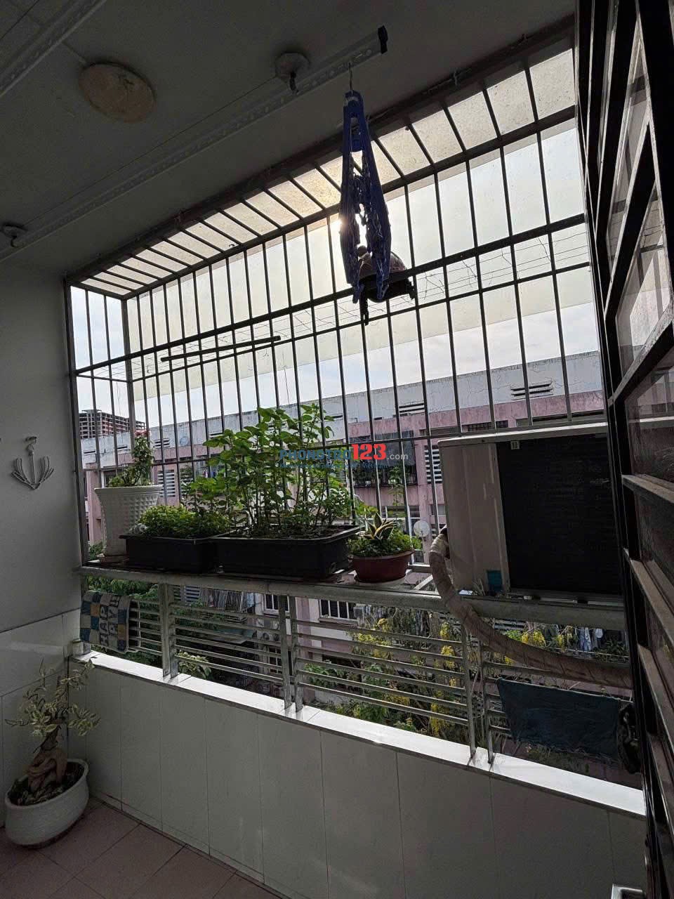 Chung cư Sơn Kỳ 2, DC 13, TP: 2p ngủ, NTCB, 65m2, 8tr/th, Nhà sạch.