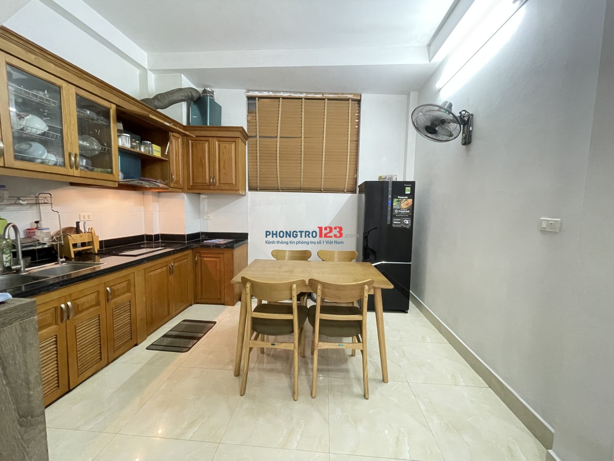  CHO THUÊ LONG BIÊN – 3N -FULL ĐỒ – 300m ra AEON . 8,5t