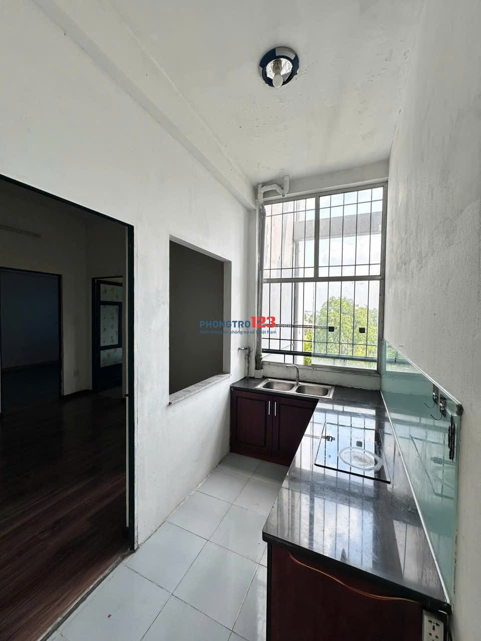 Chung cư Nơ Trang Long, BT: 60m2, 1p ngủ, có nội thất, 8tr