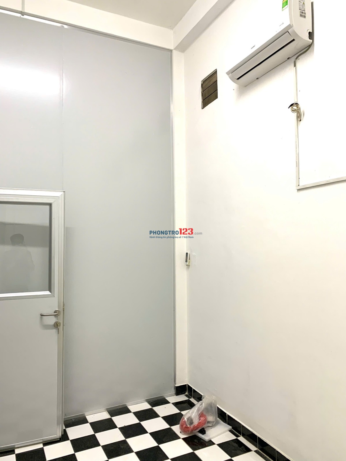 Cần cho thuê phòng ở quận 3 khu Cư Xá Đô Thành giá rẻ : 2.600.000tr tháng