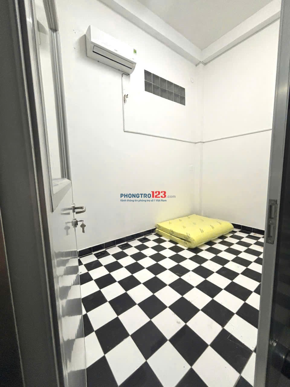 Cần cho thuê phòng ở quận 3 khu Cư Xá Đô Thành giá rẻ : 2.600.000tr tháng
