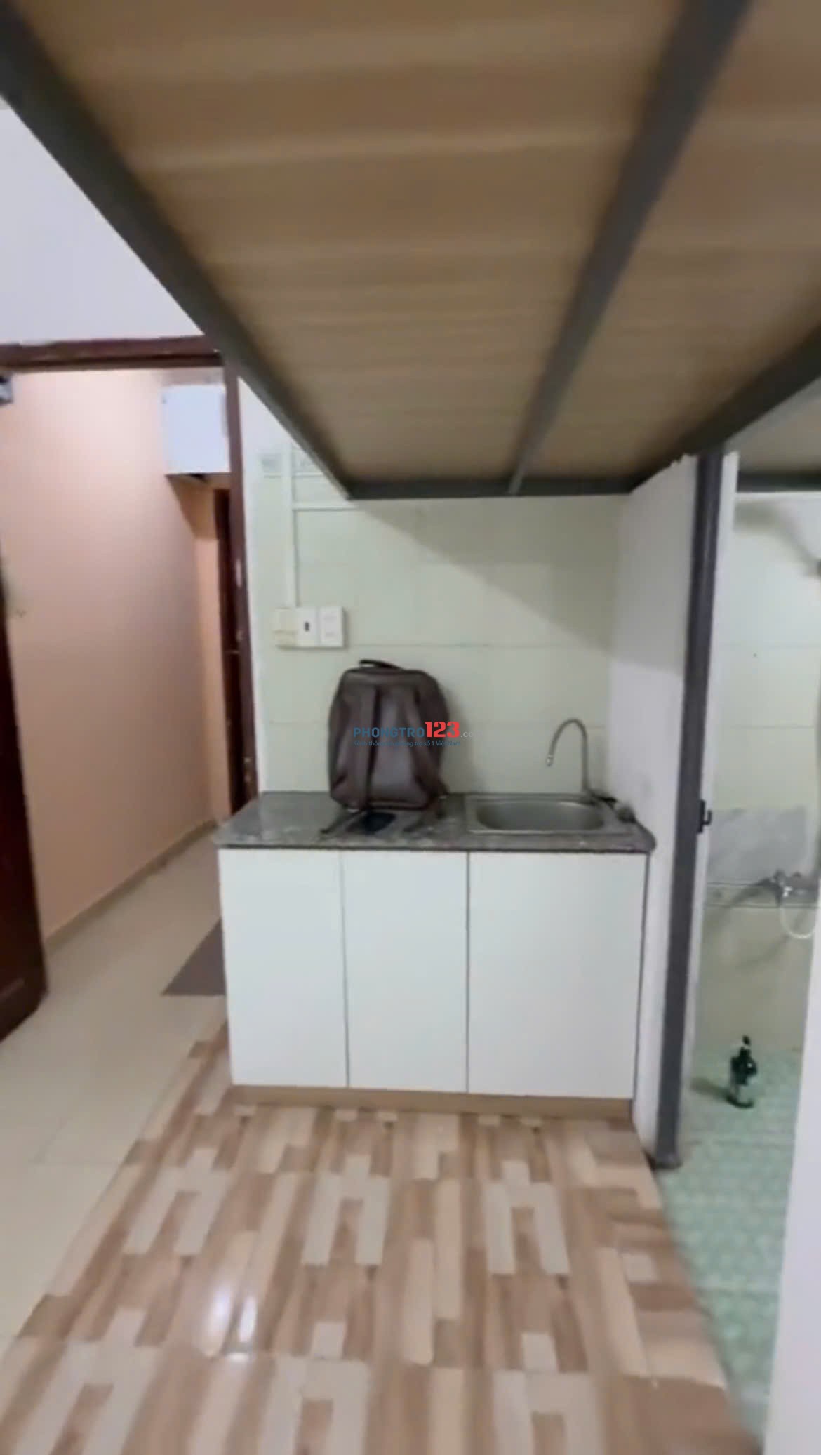 Mình cần pass lại phòng trọ tại hẻm 920 Nguyễn Kiệm, phường Hạnh Thông, TP.HCM