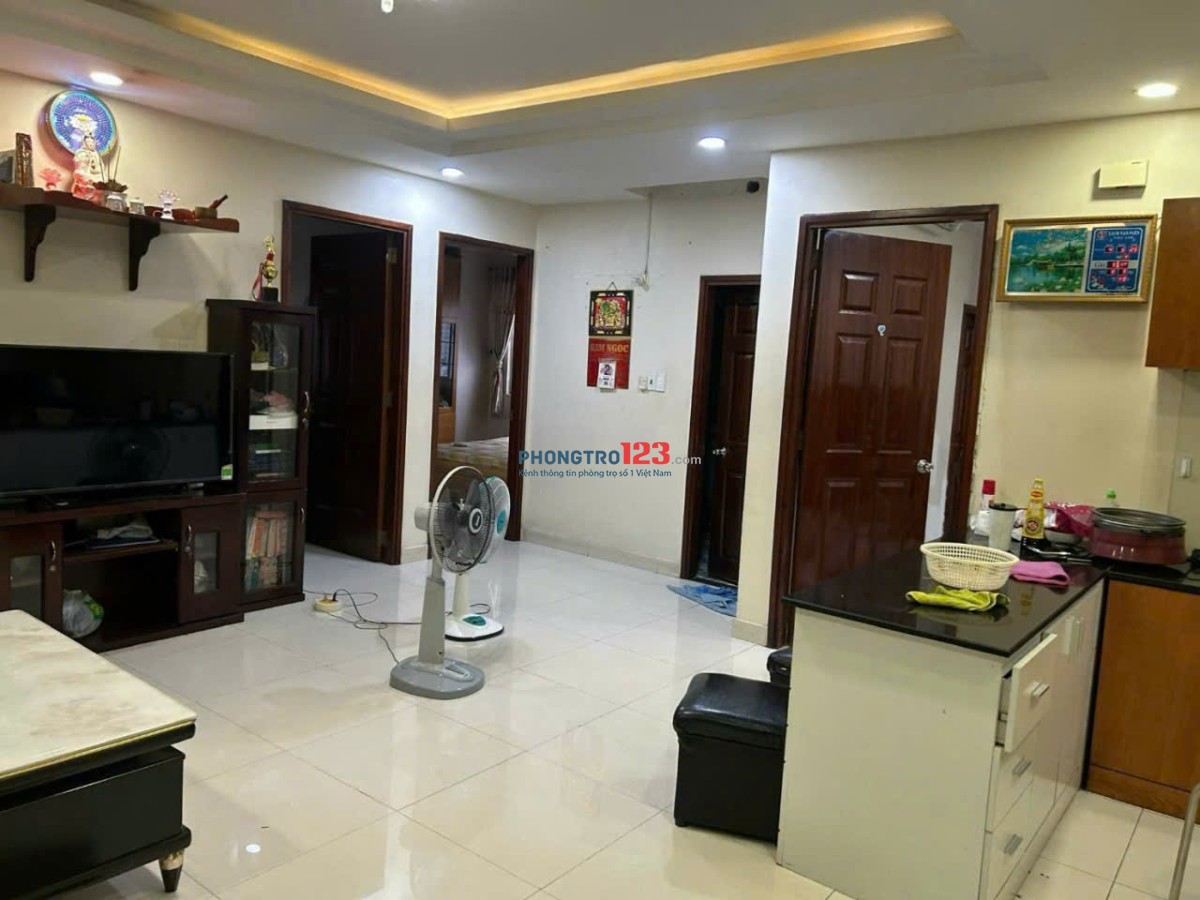 Chung Cư D5 - Đường D5 -Thạnh Mỹ Tây (p25) căn 3p ngủ, 105m2, giá 15tr/tháng
