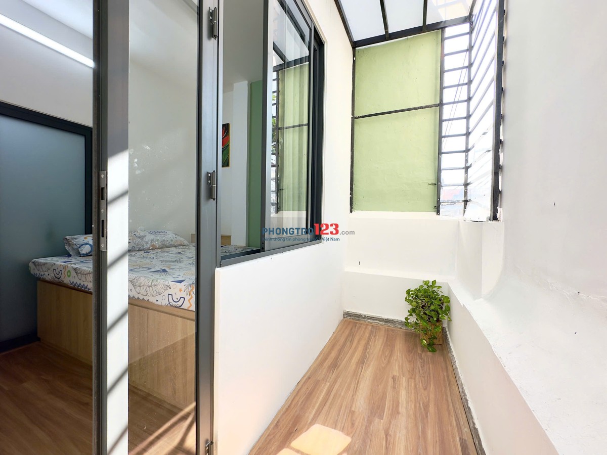 Căn hộ siêu sang 1PN PK bancon riêng, ngay sân bay TSN, Mặt tiền số 8 Sông Thương, Q, Tân Bình.