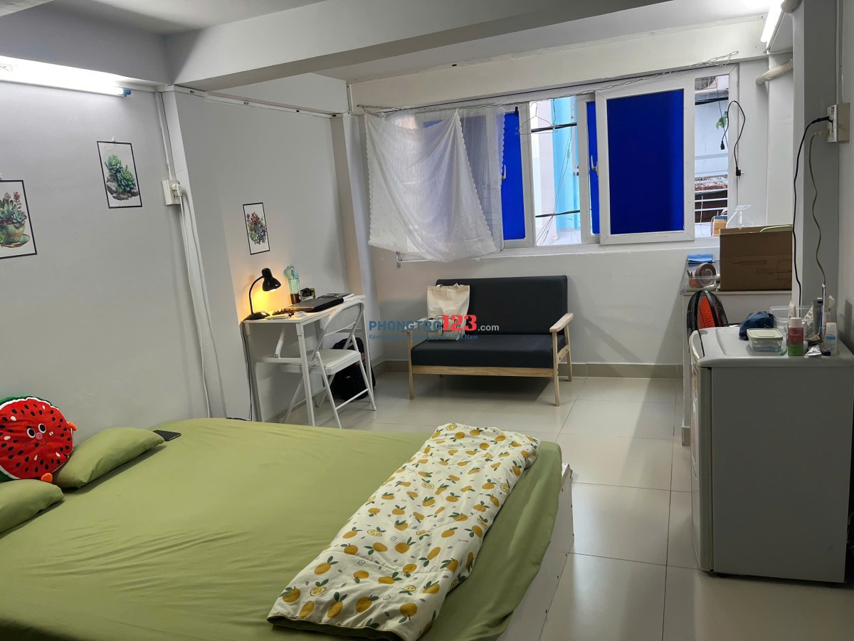 Phòng trọ giá rẻ 27m2 ngay trung tâm quận Bình Thạnh