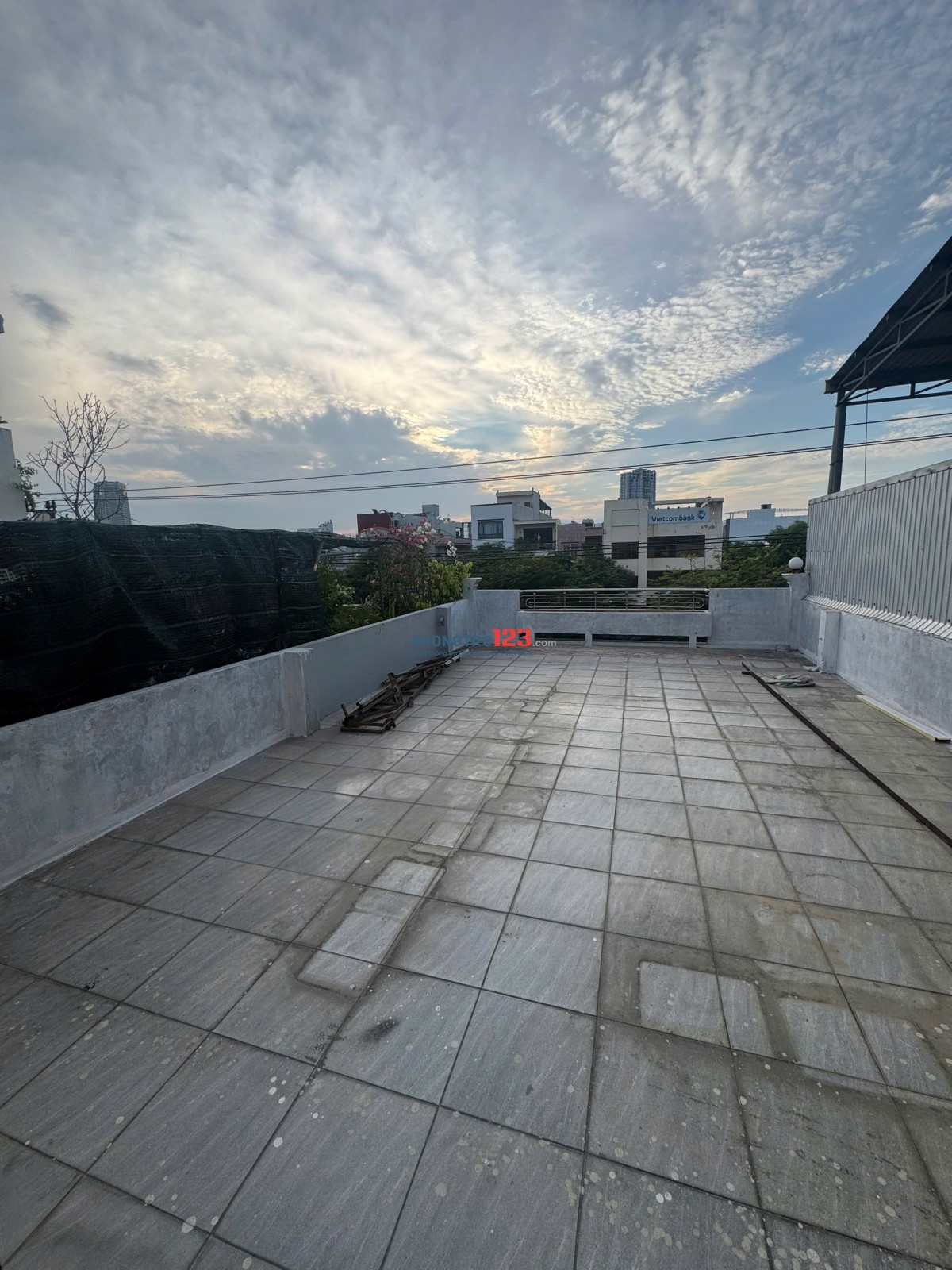 Cho thuê nhà MT đường Ngô Quyền gần cầu Sông Hàn