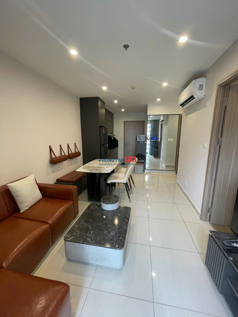 CHO THUÊ CC 2PN 2WC S702 VIEW NỘI KHU, HỒ BƠI Vinhomes Grand Park