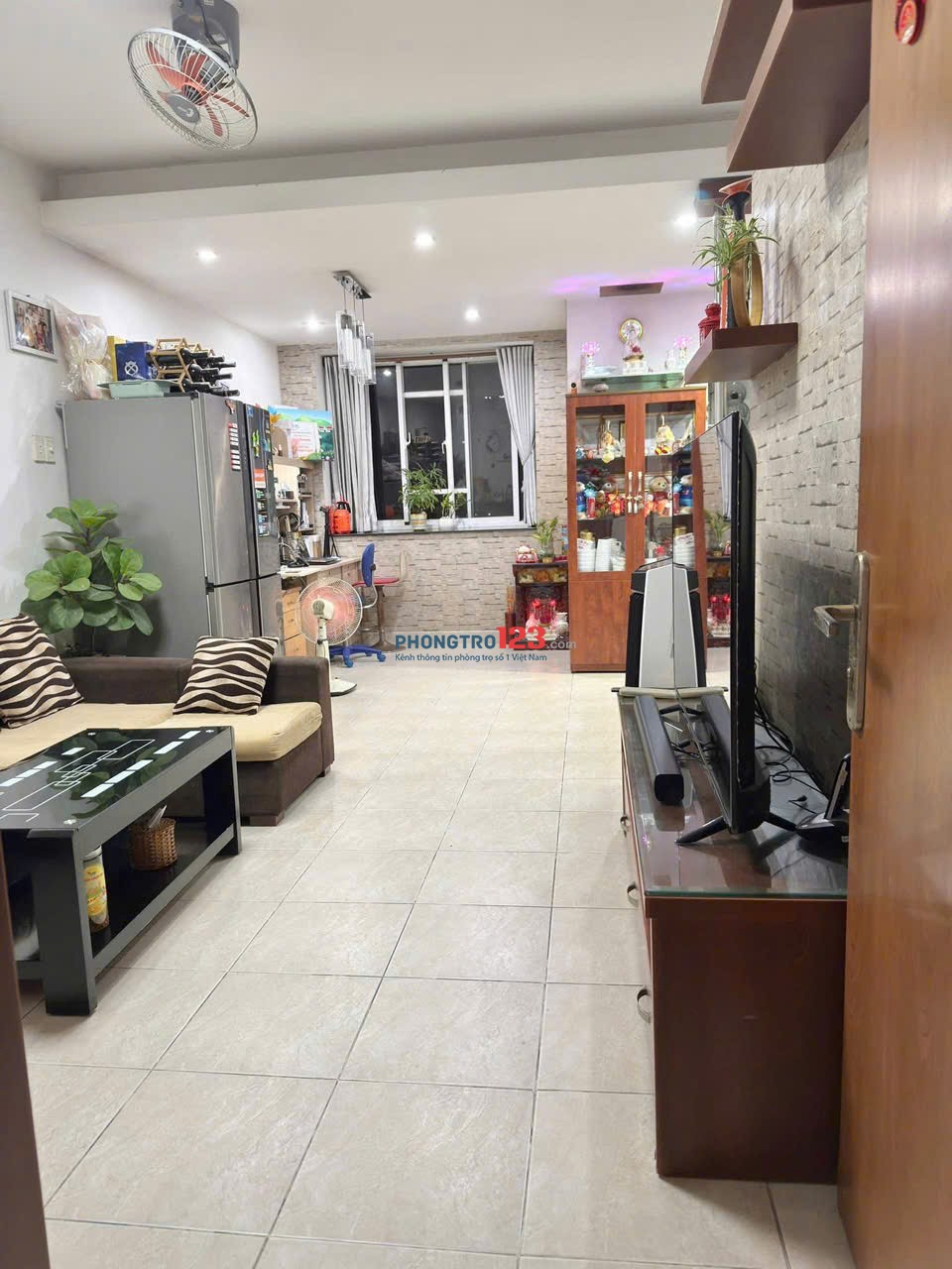 Chung cư Phú Thạnh, Nguyễn Sơn, TP: 2p ngủ, 95m2, giá 9,5tr, full NT
