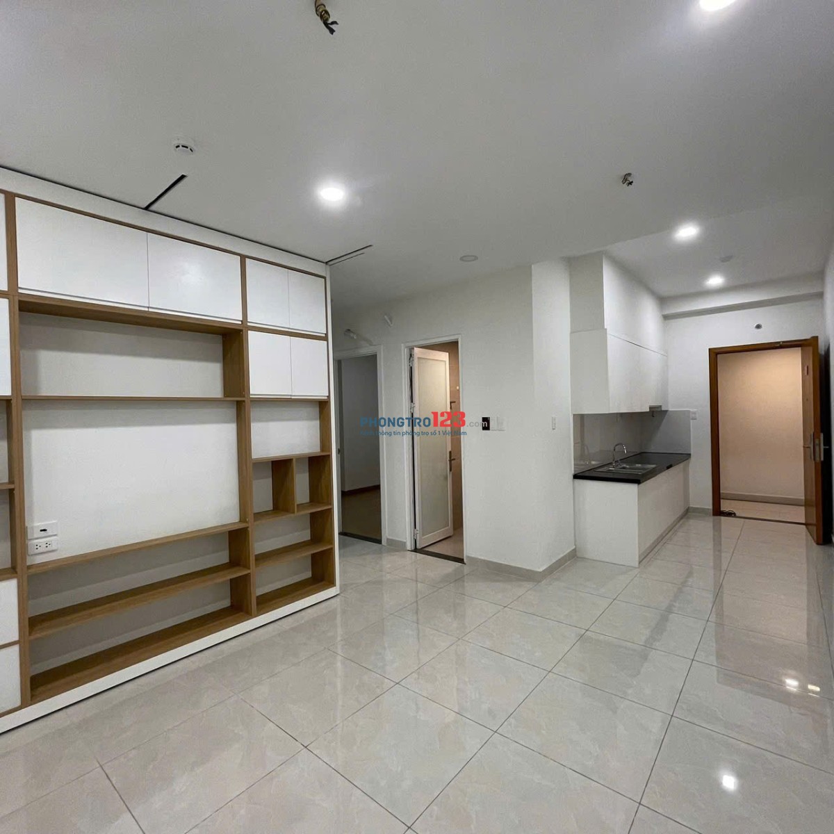 Chung cư Phú Thạnh, Nguyễn Sơn, TP: 85m2, 2p ngủ, máy lạnh, 9tr/th