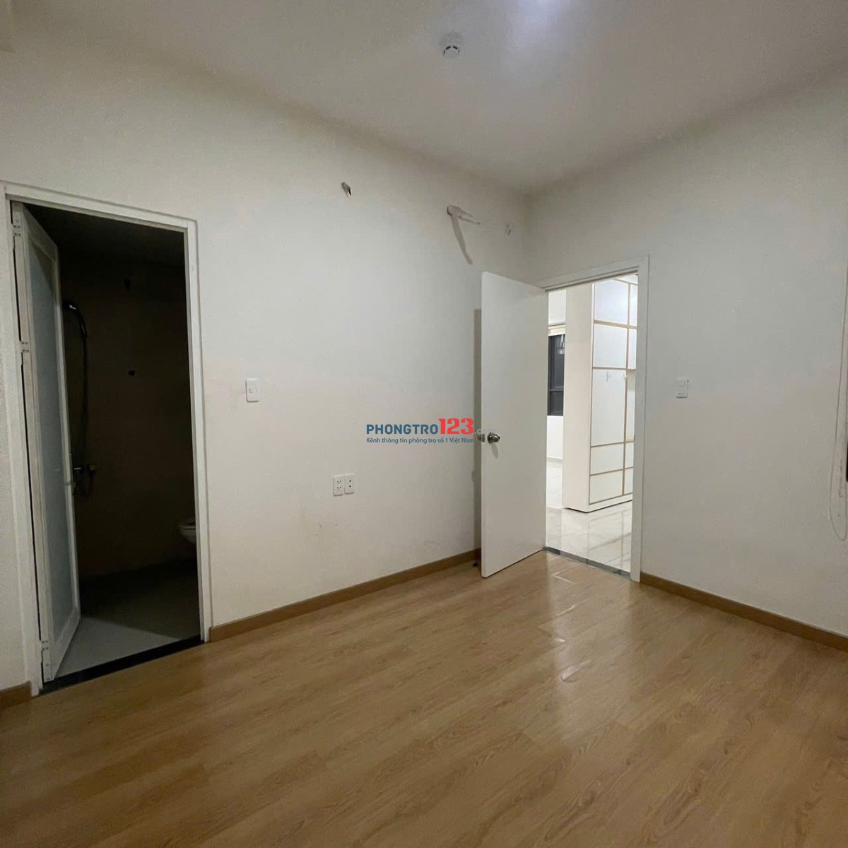 Chung cư Phú Thạnh, Nguyễn Sơn, TP: 85m2, 2p ngủ, máy lạnh, 9tr/th