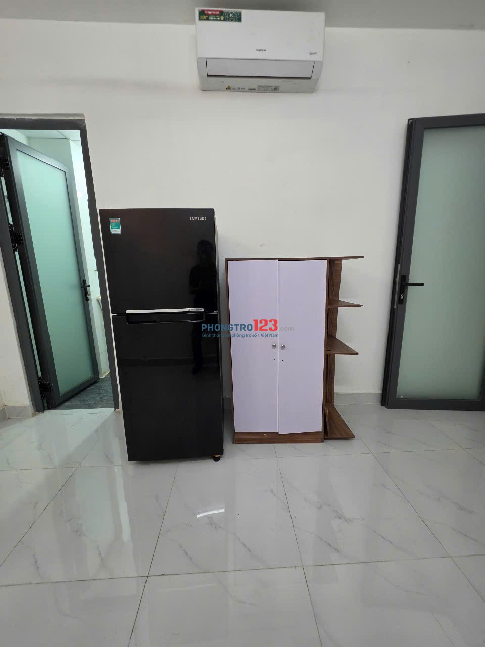 Cho Thuê Phòng Cửa Sổ - Thang Máy, Hầm Xe - Bùi Đình Túy - Chỉ tính điện 3k5 và nước